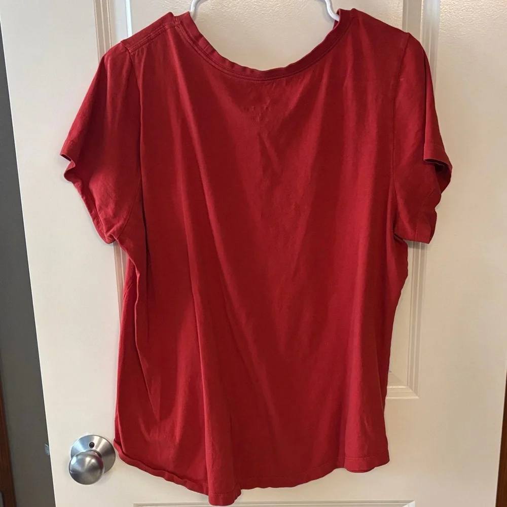 Nike Women's Red Short Sleeve Tee - Picture 7 of 7